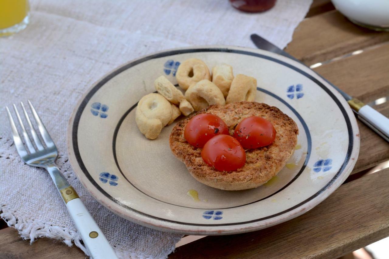 B&B La Rava E La Fava Ostuni Buitenkant foto